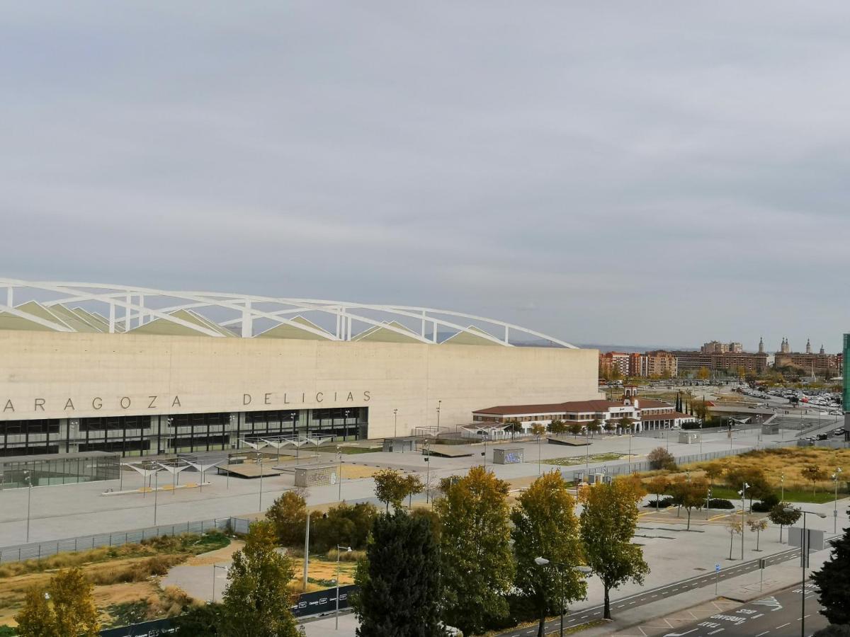 La Parada De La Estacion Con Parking 사라고사 외부 사진